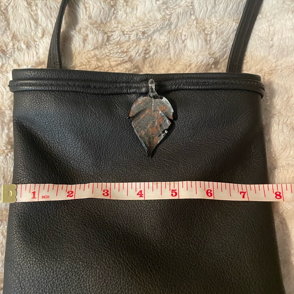 Black crossbody purse